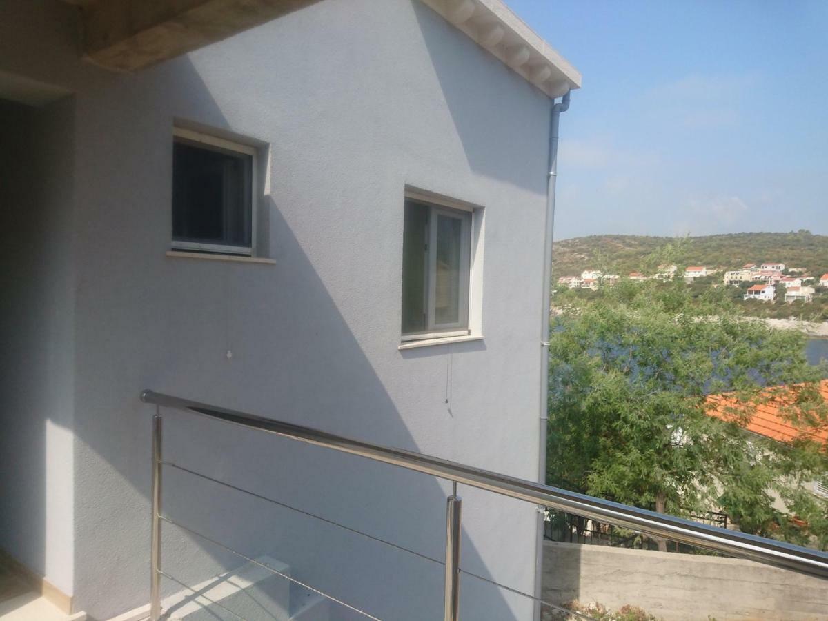 Frane Apartment Zavalatica Exterior photo